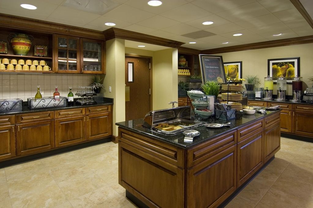 Larkspur Landing Extended Stay Suites St Louis Riverport Меріленд-Гайтс Ресторан фото