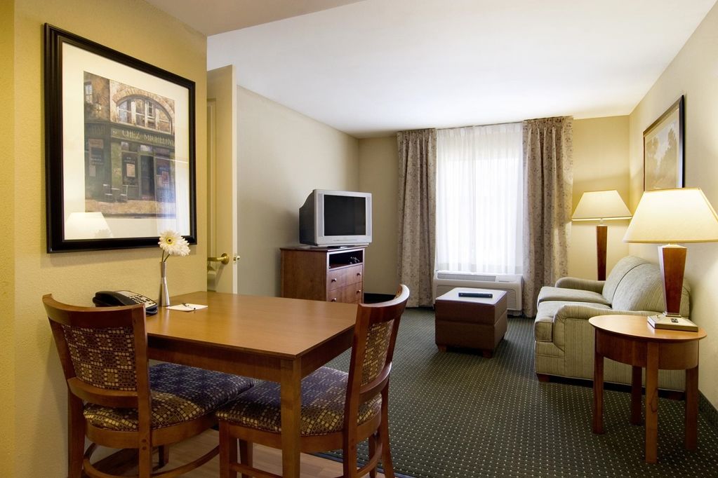 Larkspur Landing Extended Stay Suites St Louis Riverport Меріленд-Гайтс Номер фото